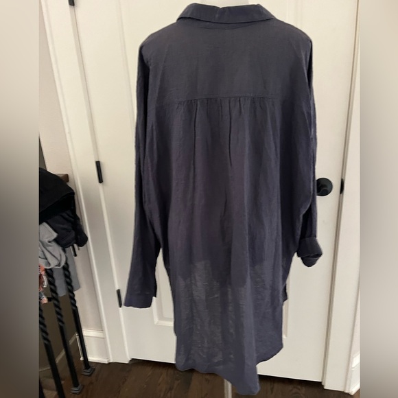 Woman’s small blue Button-Up shirt cover up high low light weight - Picture 3 of 7